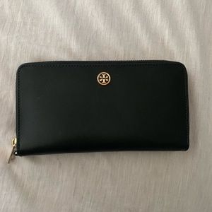 Tory Burch Robinson zip wallet